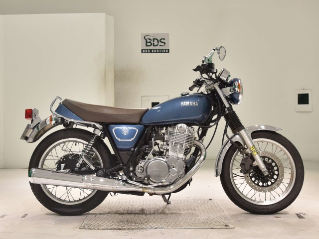 Yamaha SR400 2020