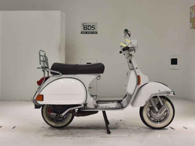 Vespa P125X