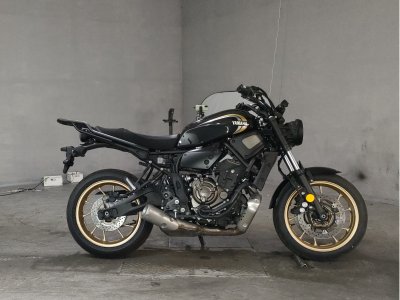 Yamaha XSR700 2022