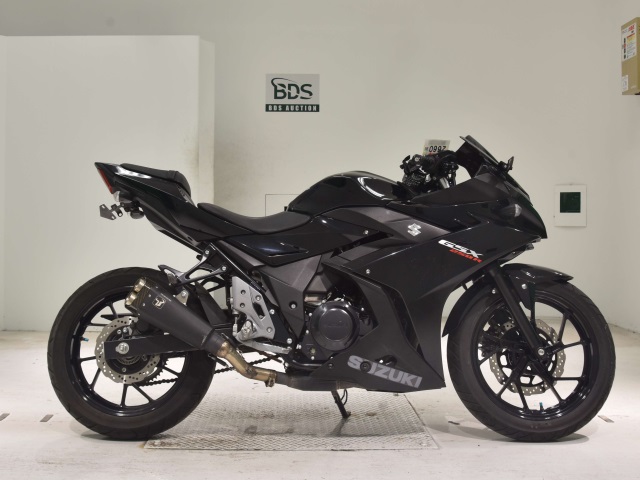 Suzuki GSX250R