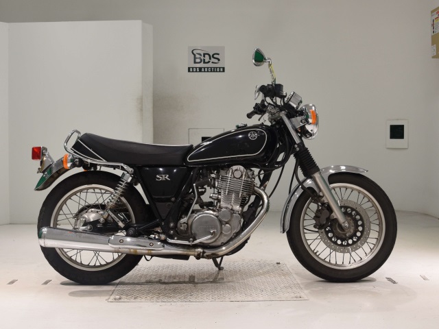 Yamaha SR400 2010