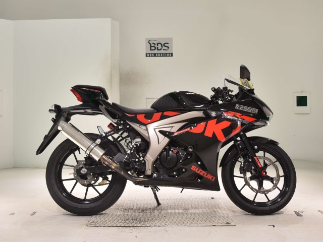 Suzuki GSX-R150 2017