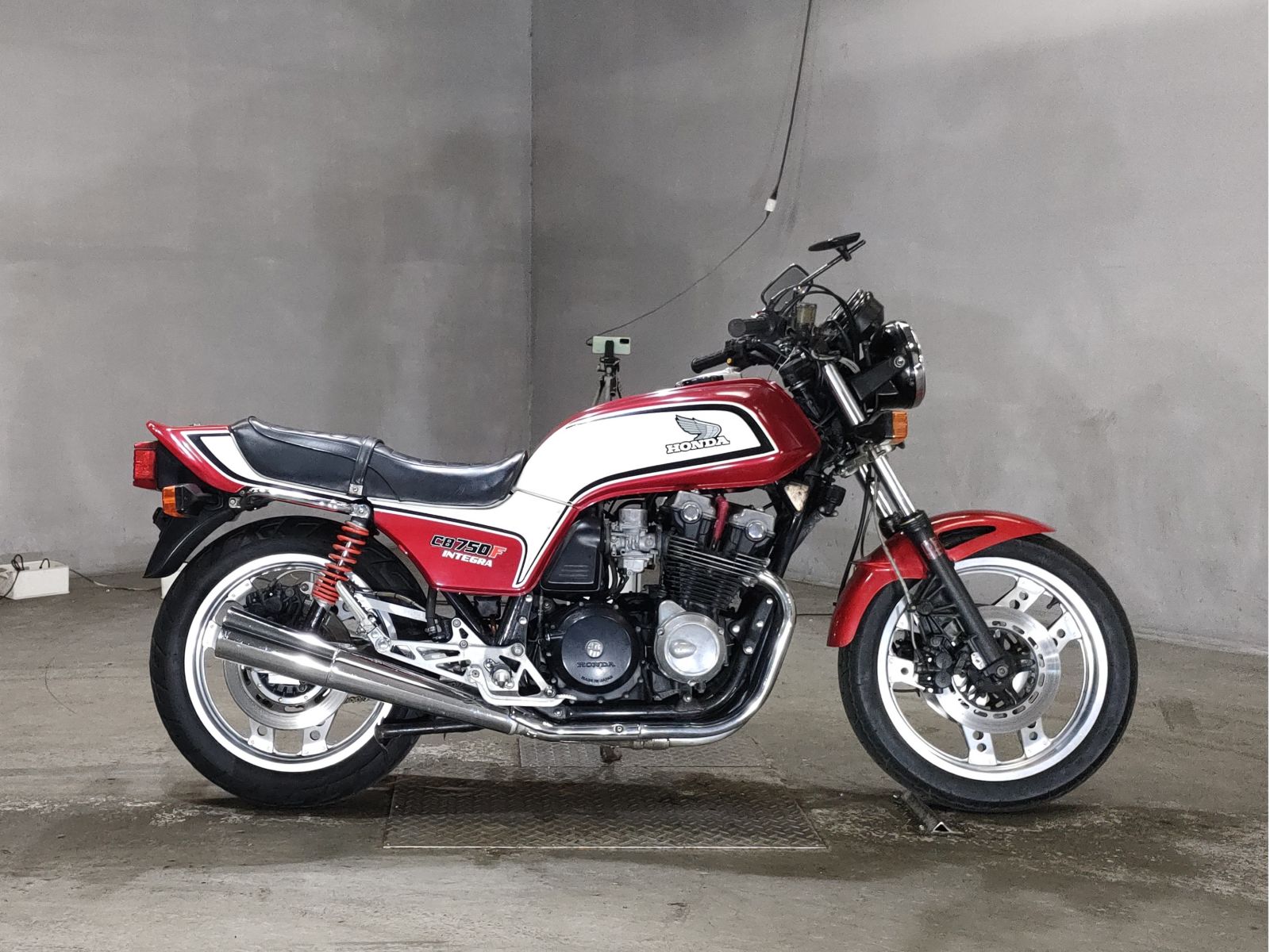 Honda CB750SF INTEGRA 1983