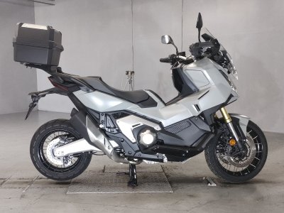 Honda X-ADV750 2025
