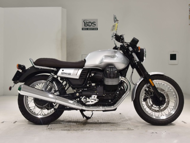 Moto Guzzi V7 3 SPECIAL 2020