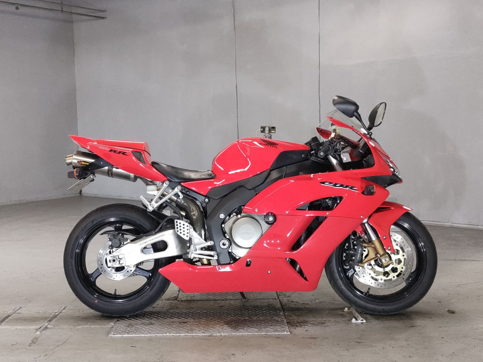 Honda CBR1000RR 2005