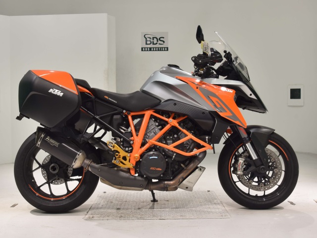 KTM 1290 SUPERDUKE GT 2016