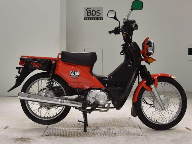 Honda CC110 CROSSCUB 2016