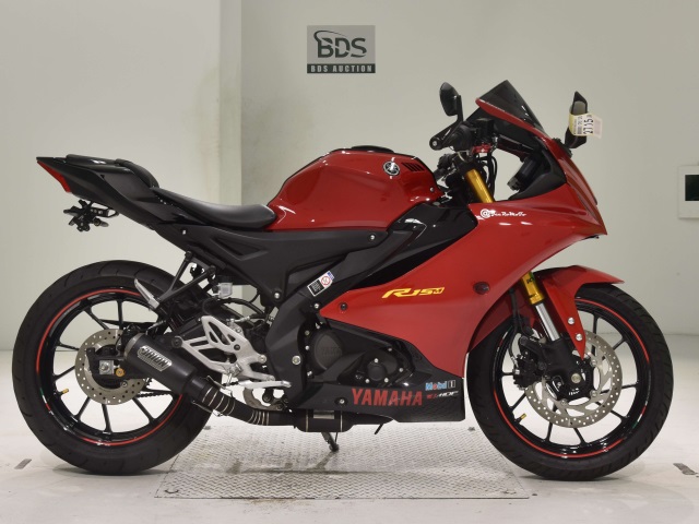 Yamaha YZF-R15 2022