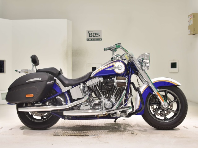 HD DELUXE FLSTNSE1800 CVO 2014