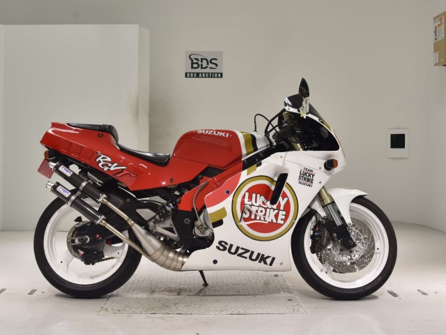 Suzuki RGV250 1990
