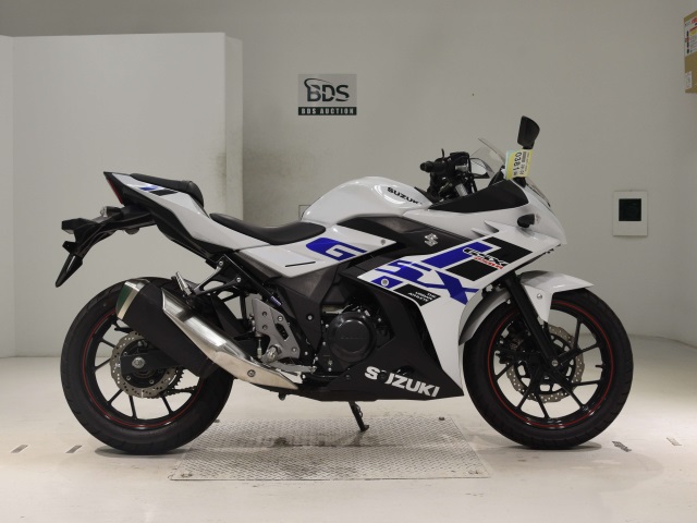 Suzuki GSX250R