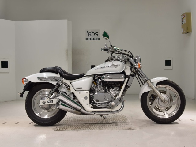 Honda MAGNA250 2005
