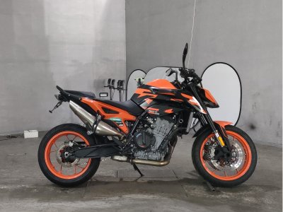 KTM 890 DUKE 2023