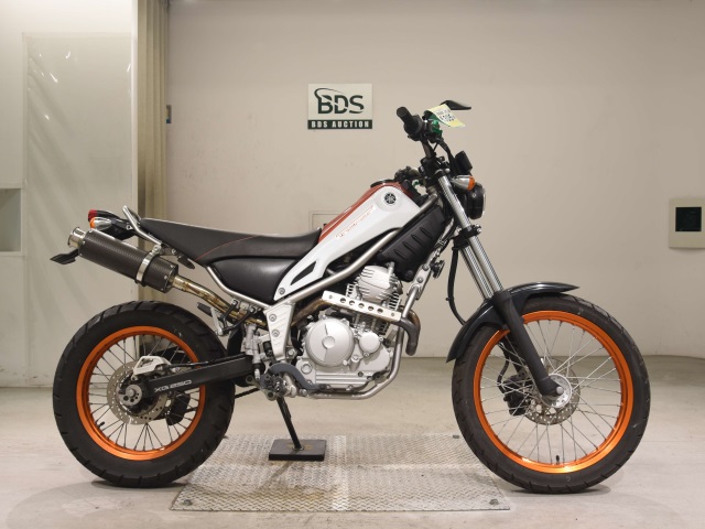 Yamaha TRICKER 2014