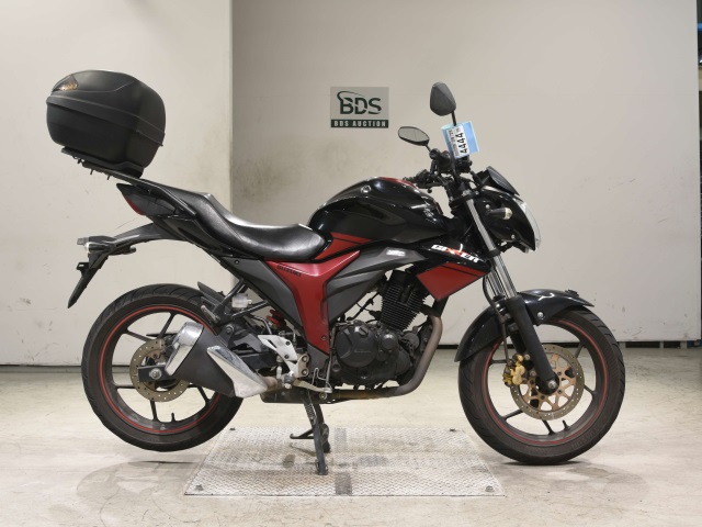 Suzuki GIXXER150