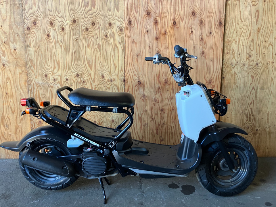 Honda ZOOMER 2012