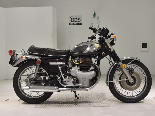Kawasaki W3 1975