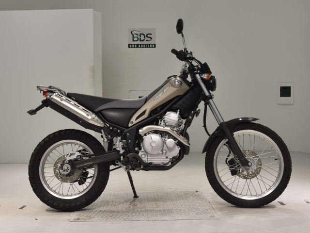 Yamaha TRICKER 2018