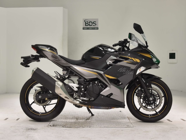 Kawasaki NINJA400 2023
