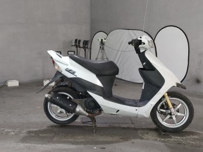 Suzuki SEPIA ZZ