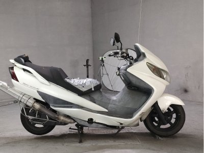 Suzuki SKYWAVE 250SS