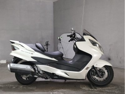 Suzuki SKYWAVE 400S