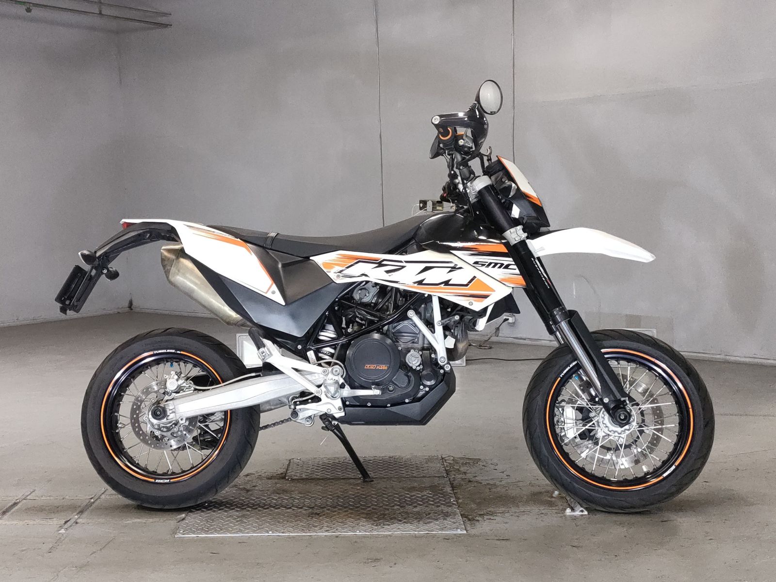 KTM 690 SMC 2010