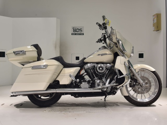 HD SREET GLIDE FLHXS1690 2015