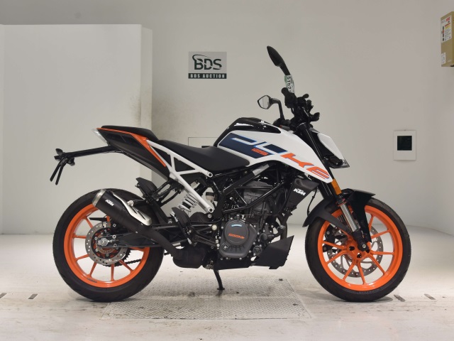 KTM 125 DUKE 2023