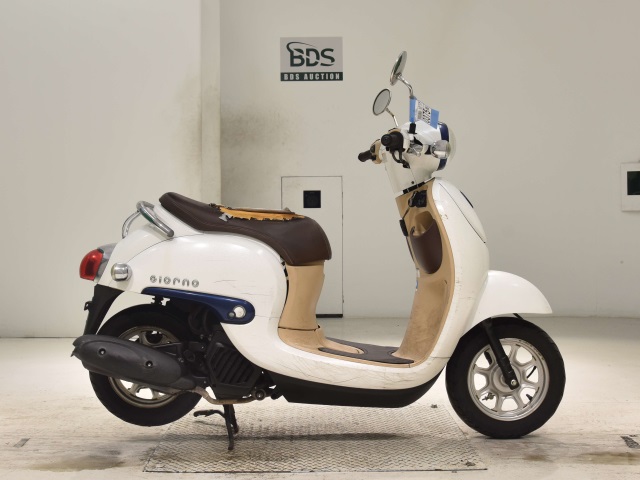 Honda GIORNO 2016