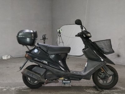 Suzuki ADDRESS V100
