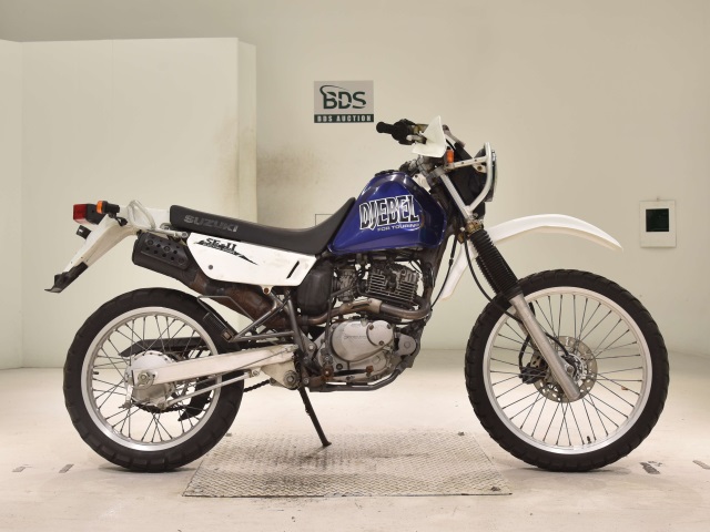Suzuki DJEBEL200