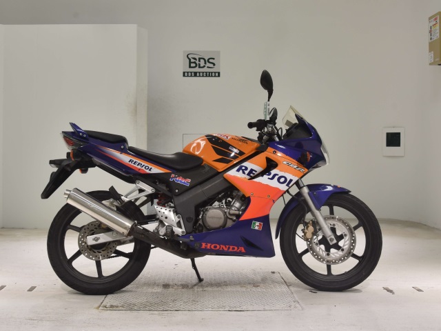 Honda CBR125R 2005