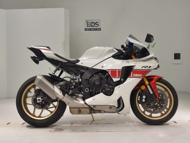 Yamaha YZF-R1 2022