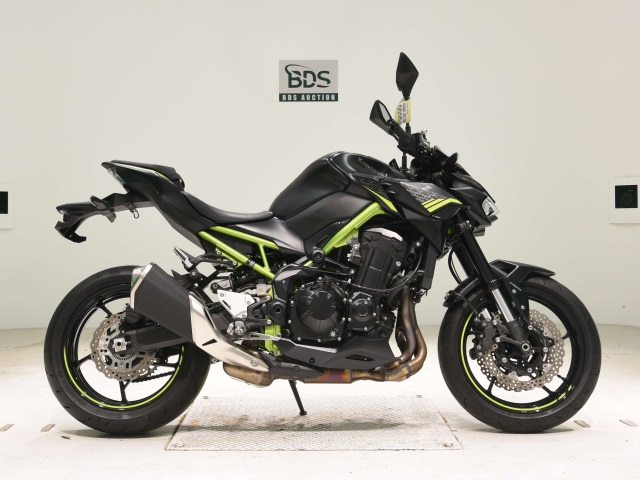 Kawasaki Z900 2021