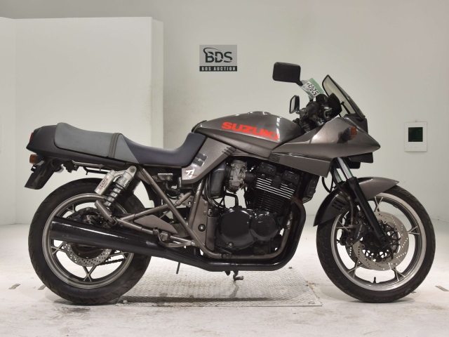 Suzuki GSX400S KATANA 1992