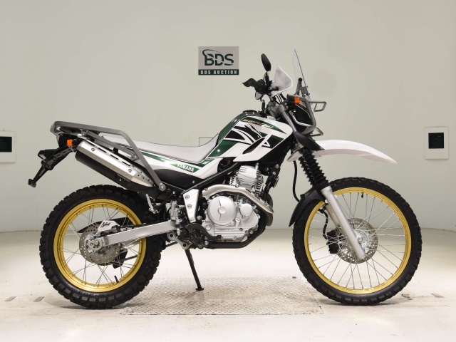 Yamaha SEROW XT250 2018
