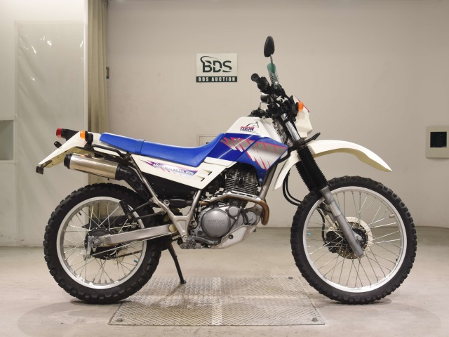 Yamaha SEROW XT225 1991