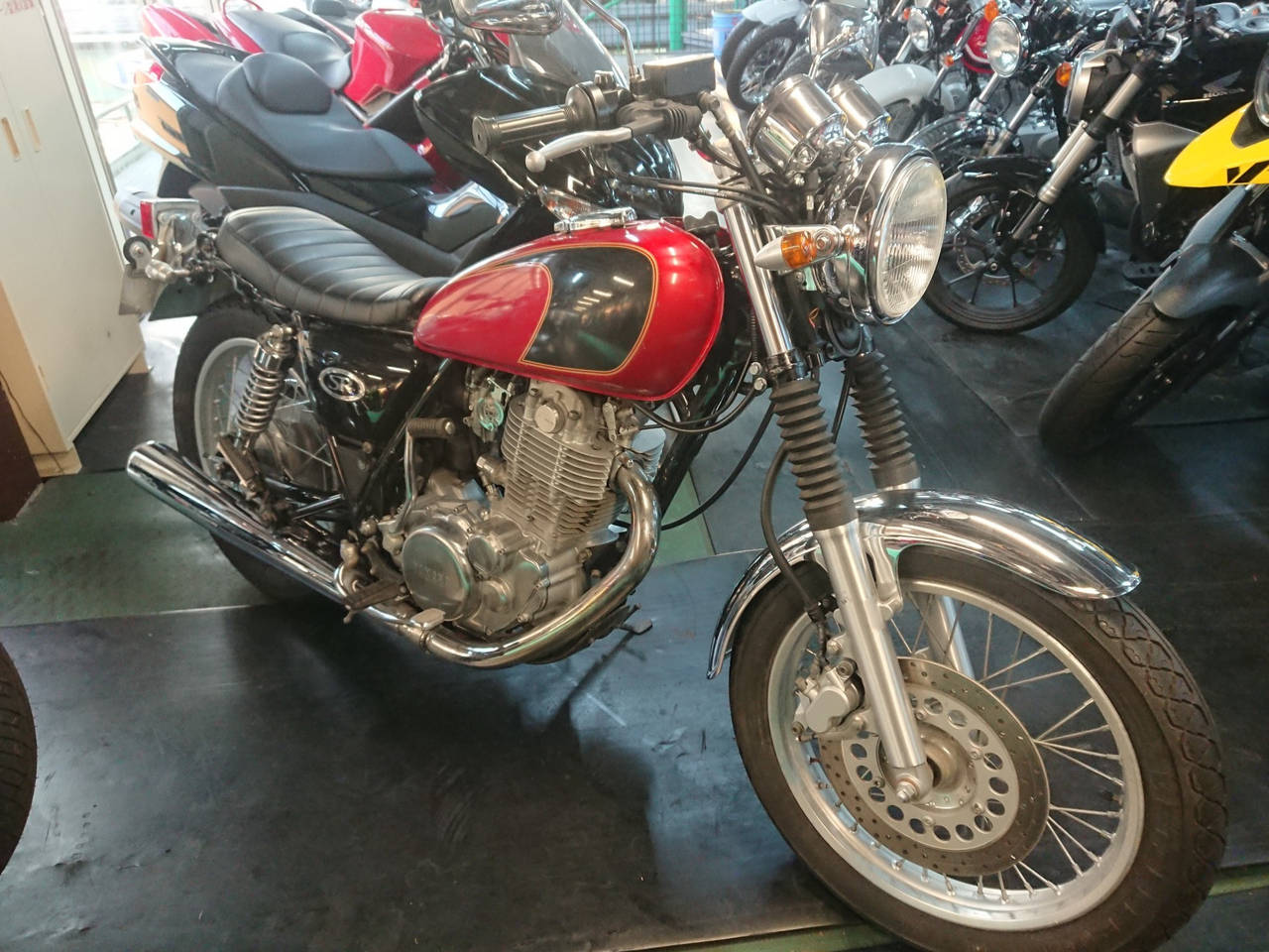 Yamaha SR400 2002