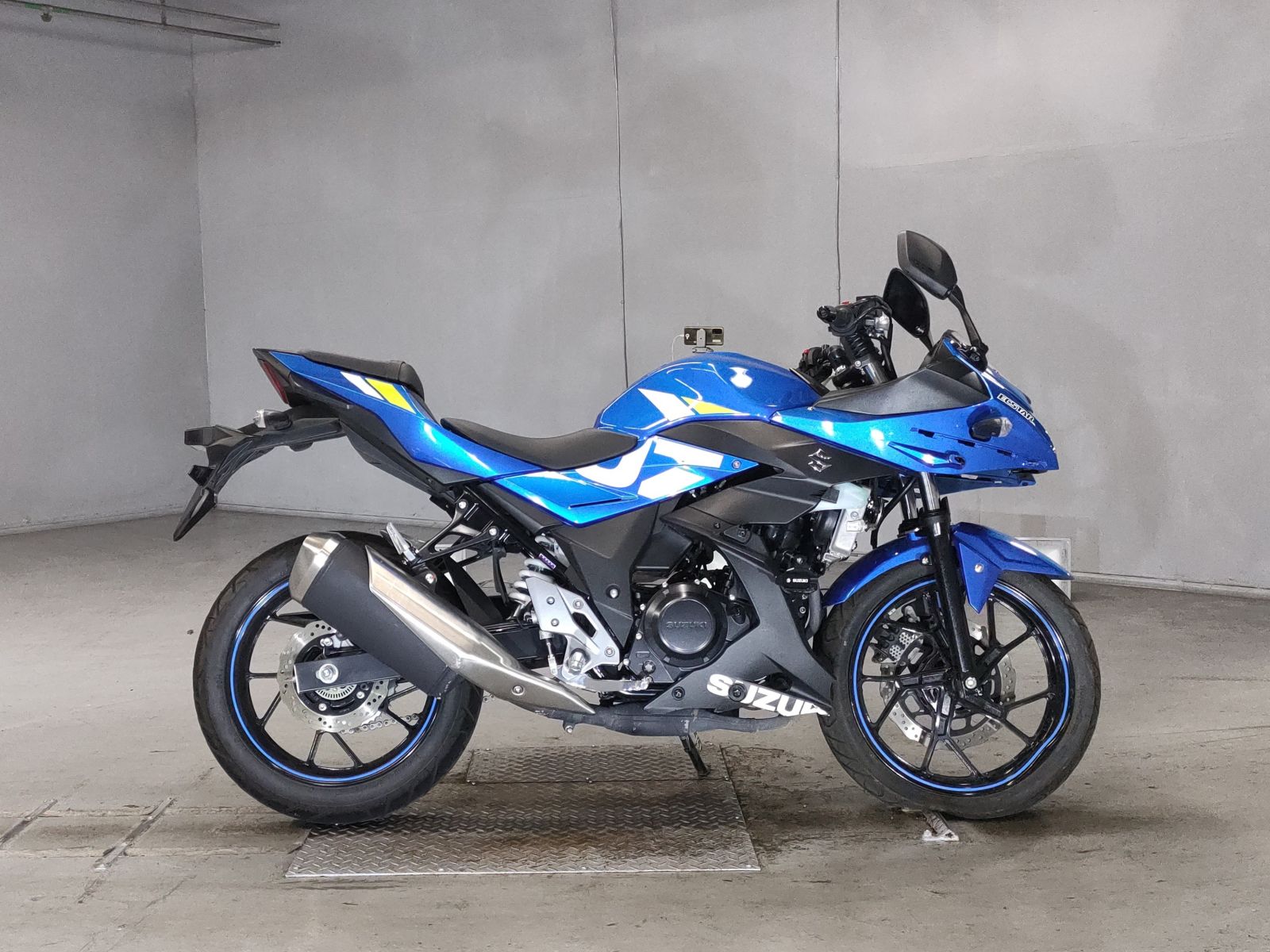 Suzuki GSX250R