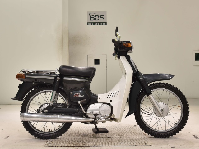 Suzuki RC50