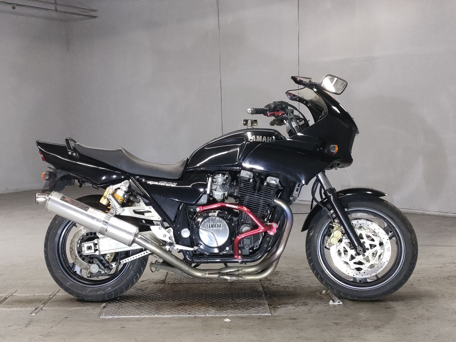 Yamaha XJR1200R 1997