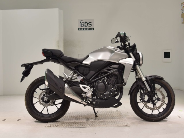 Honda CB250R 2018