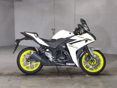 Yamaha YZF-R25 2018