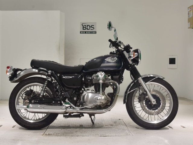 Kawasaki W800 2022