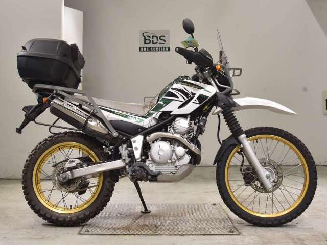 Yamaha SEROW XT250 2018