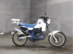 Yamaha DT200R