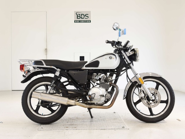 Yamaha YBR125 2016