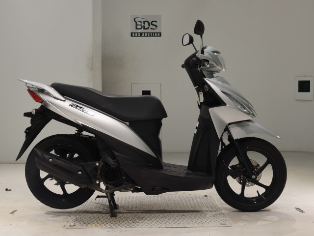 Suzuki ADDRESS V110